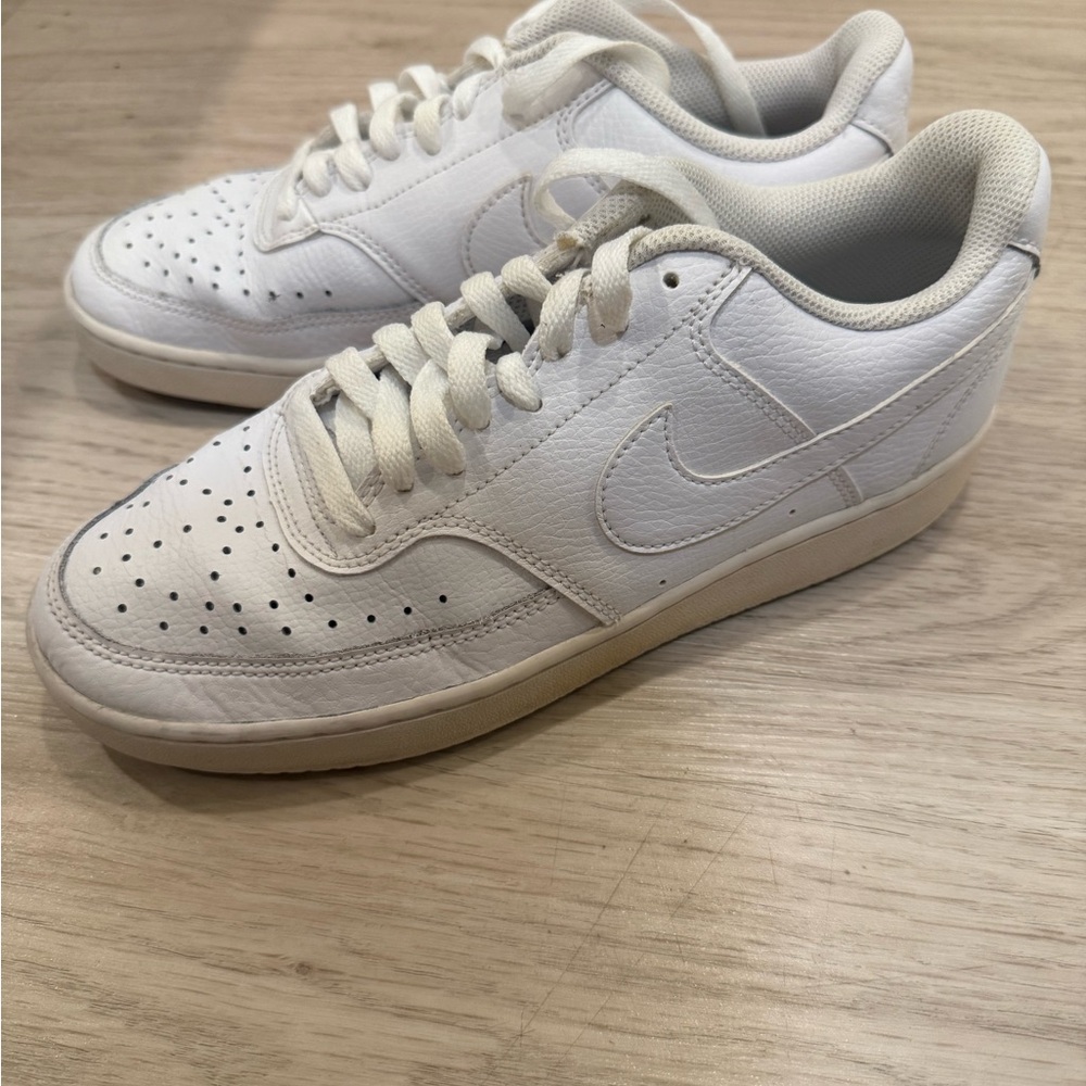 Nike Court Vision Low Sneakers | Women’s Size 8.5 – White